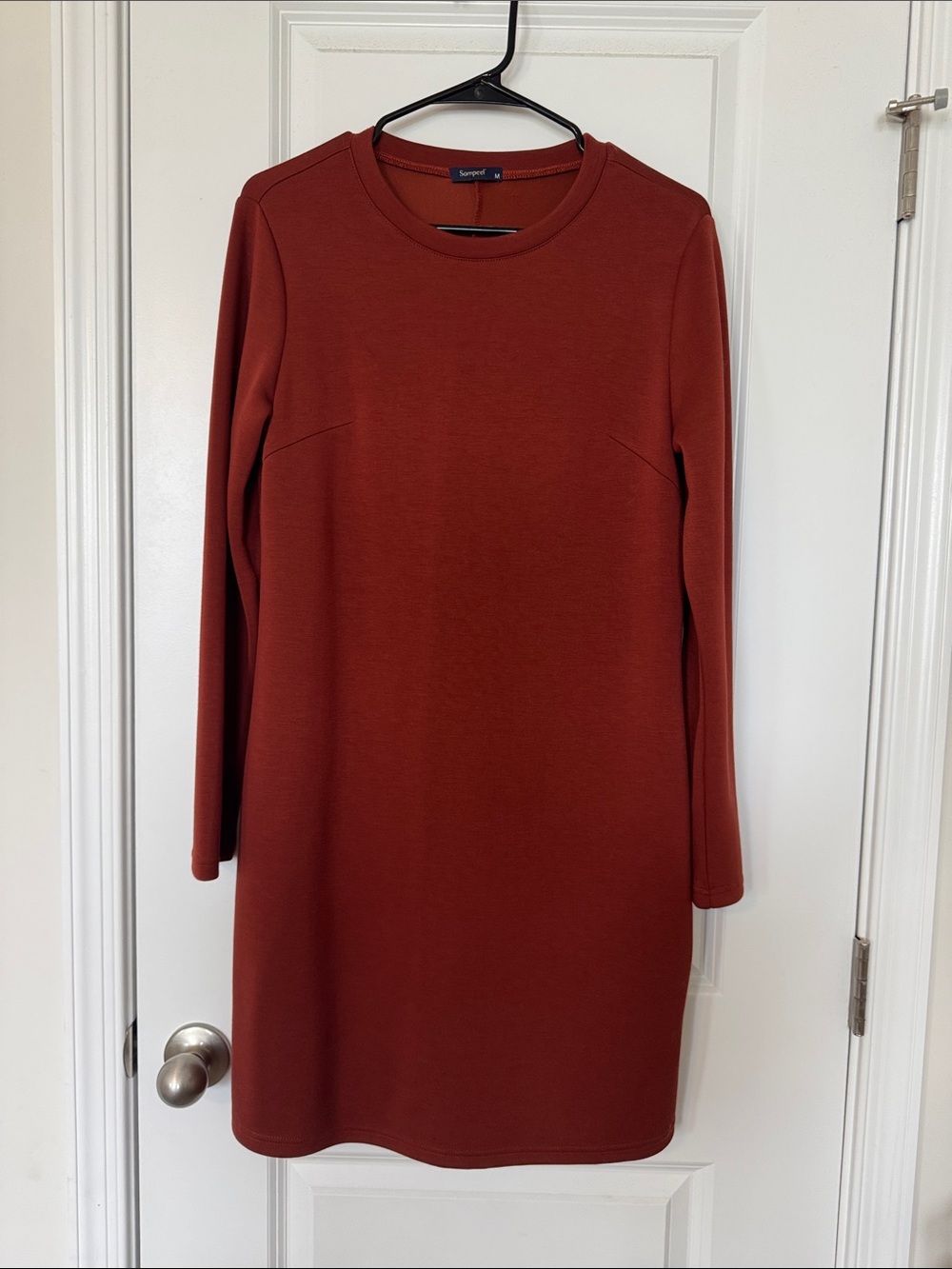 Soprano Rust Long-Sleeve Crewneck Shift Dress